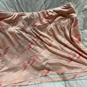 Tahari Peach and Coral Patterned Skort